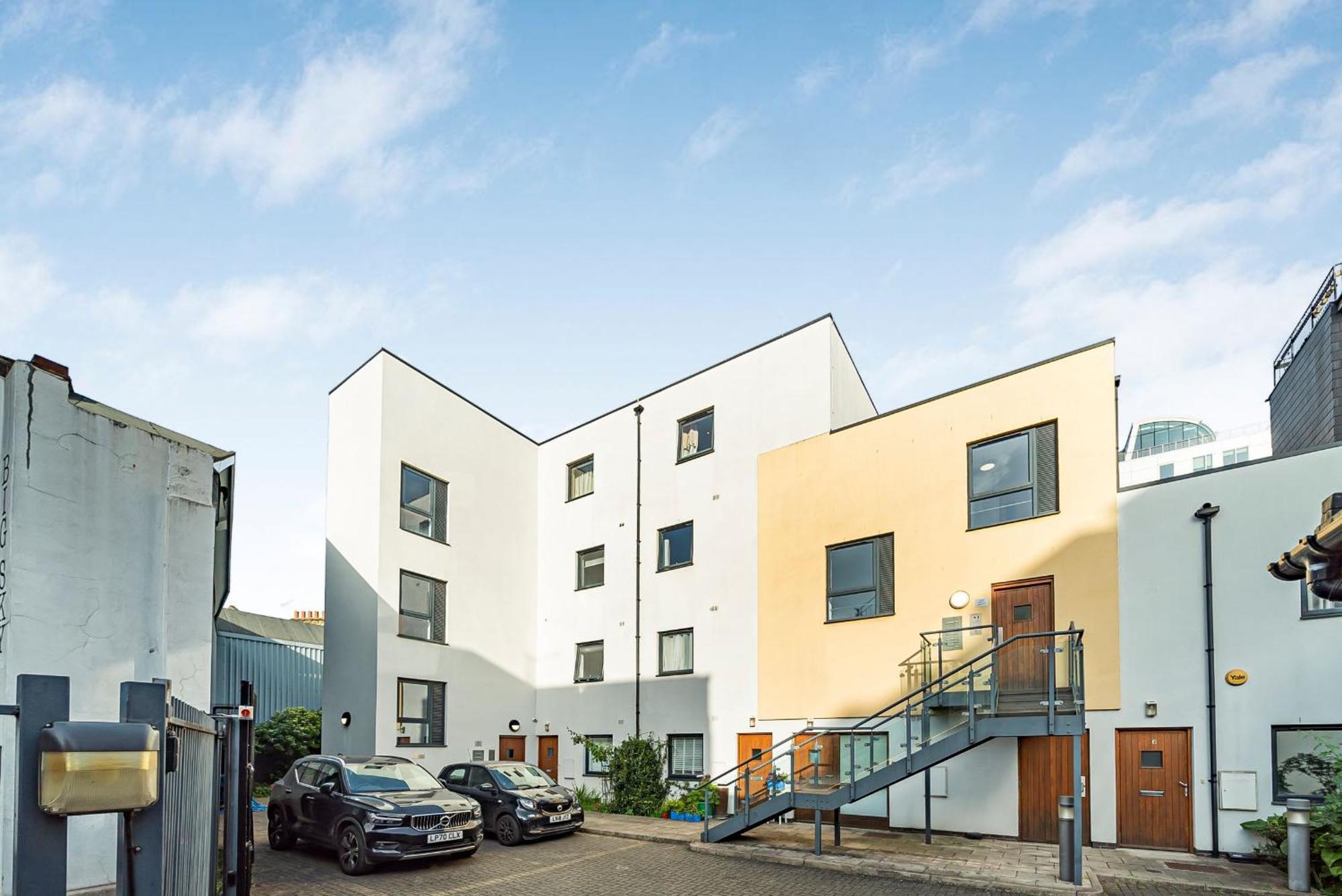 King'S Cross - 2Br With Terrace - Cityapartmentstay Лондон Екстер'єр фото