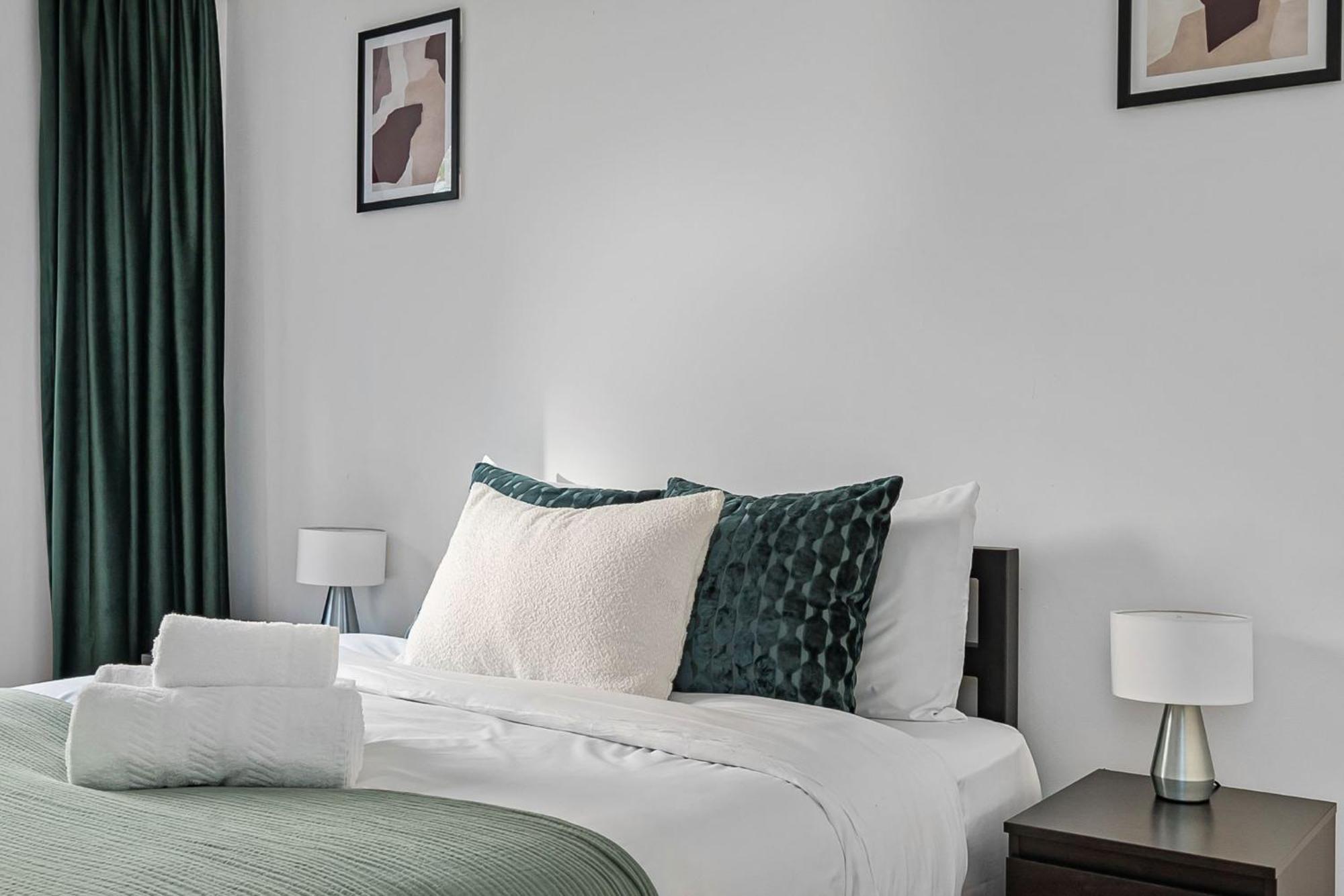 King'S Cross - 2Br With Terrace - Cityapartmentstay Лондон Екстер'єр фото