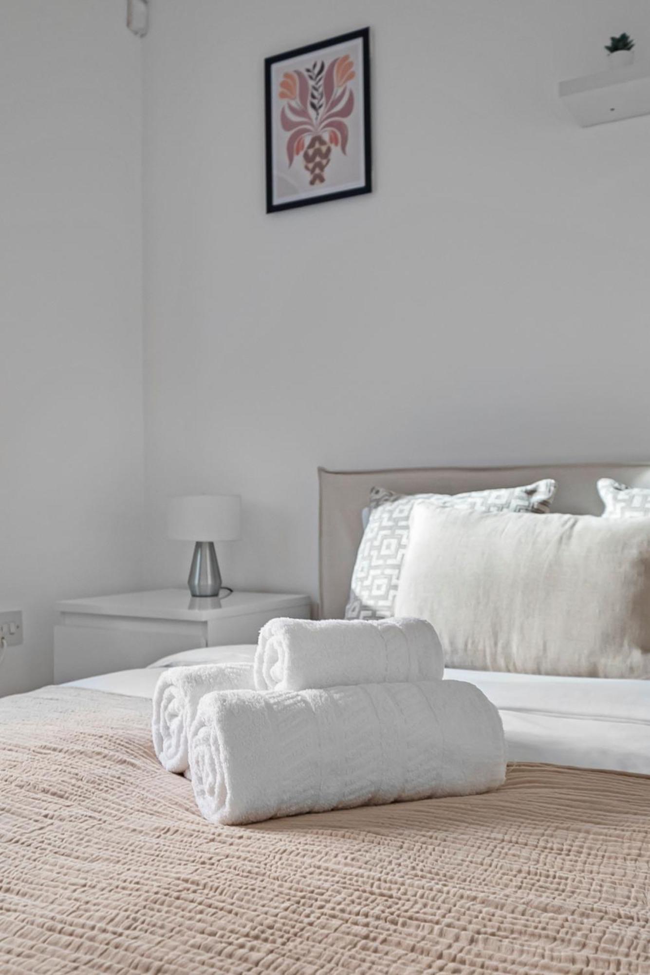 King'S Cross - 2Br With Terrace - Cityapartmentstay Лондон Екстер'єр фото