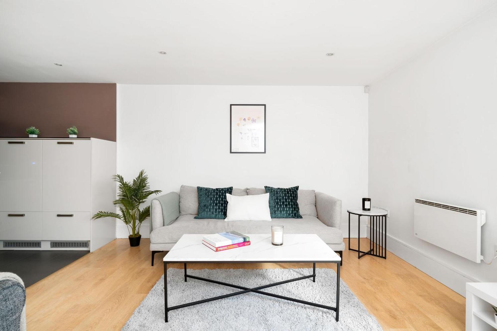 King'S Cross - 2Br With Terrace - Cityapartmentstay Лондон Екстер'єр фото